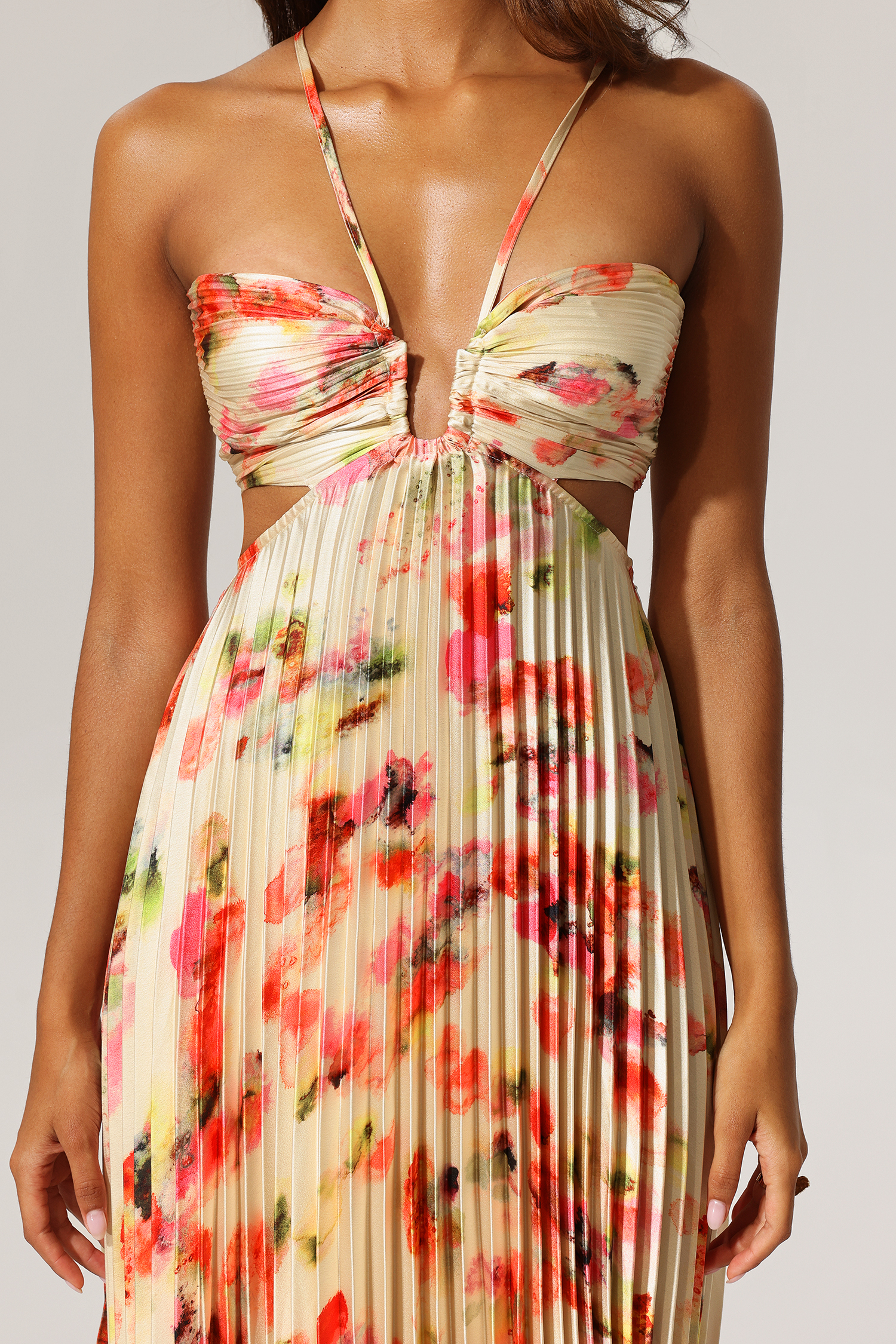 Huresa Halter Sleeveless V-Neck Hollow Out Maxi Dress - Image 6